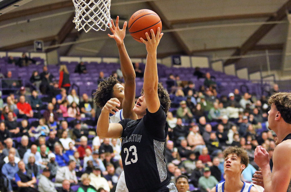 a Tualatin Barlow 6A Oregon boys basketball quarterfinal 2024 Dan Brood 16